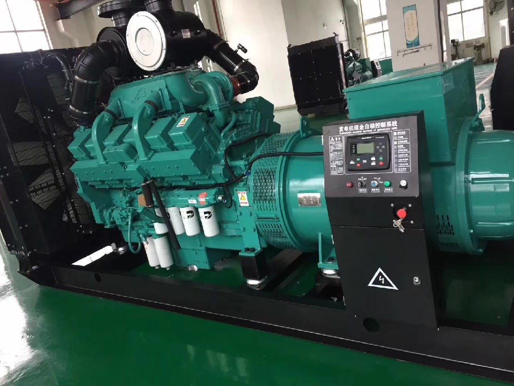 康明斯600KW發(fā)電機組